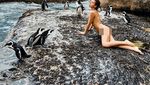 Foto Liburan Marisa Papen, Model Yang Bugil di Masjid