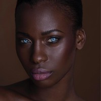 Jalicia bercerita saat berjalan di tempat umm dia kerap mendapatkan pandangan heran dari orang-orang yang berpapasan dengannya. Bahkan ada yang terang-terangan memandanginya dengan lama. Foto: Instagram/@iamjalicia