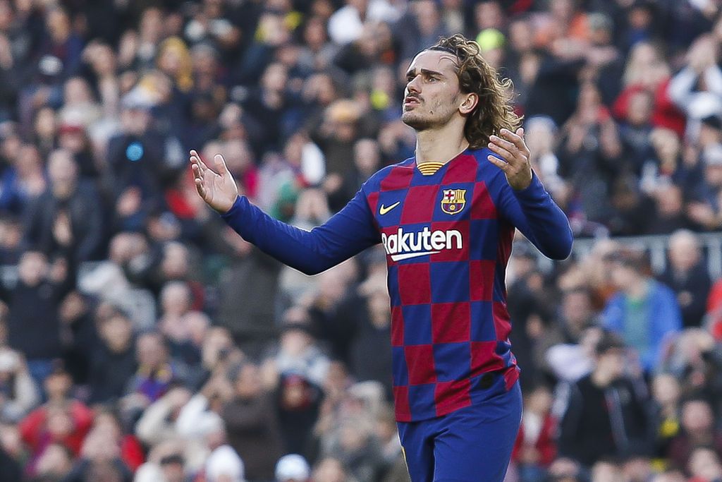 Griezmann BARCELONA, SPAIN - FEBRUARY 15: Antoine Griezmann of FC Barcelona gestures during the Liga match between FC Barcelona and Getafe CF at Camp Nou on February 15, 2020 in Barcelona, Spain. (Photo by Eric Alonso/Getty Images)