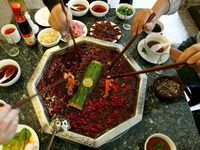 Virus Corona Bisa Menular Lewat Alat Makan? Ini Penjelasannya