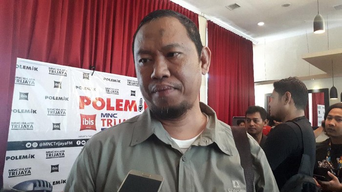 Mantan napi teroris, Haris Amir Falah, meminta para teroris yang terpapar radikalisme untuk hijrah. Tujuan hijrah tersebut untuk meninggalkan radikalisme yang bisa merusak agama sendiri.