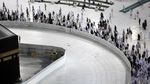 Potret Kabah yang Kembali Dikelilingi Jemaah Tawaf