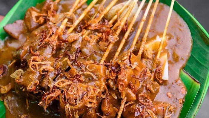 Lamak Bana! 5 Sate Padang yang Terkenal Enak di Jakarta