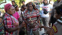 Seperti diketahui, KKB pada Senin (2/3) kemarin menembaki mobil patroli Polsek Tembagapura dan Mapolsek Tembagapura. Lokasi penembakan tersebut tak jauh dari area Freeport.