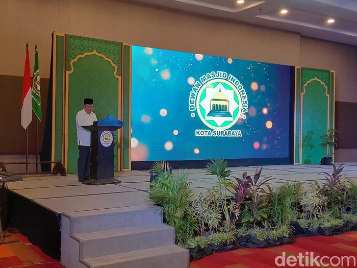 Dewan Masjid Indonesia (DMI) telah mengeluarkan imbauan terkait sanitasi siaga di masjid atau musholla di seluruh Indonesia.