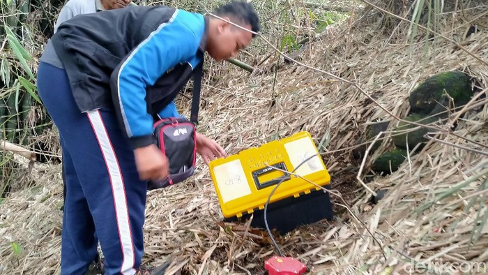 Tim Undip teliti temuan terowongan diduga peninggalan Belanda di Klaten, Sabtu (7/3/2020).
