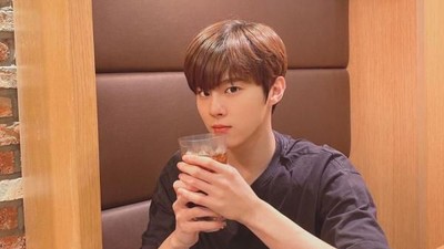 Ini Kulineran Seru Kim Wooseok yang Akan Debut Akting