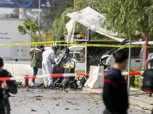 Polisi Tunisia Olah TKP Bom Bunuh Diri di Depan Kedubes AS