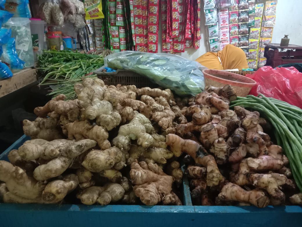 Harga Jahe Merah hingga Bawang Bombai Digoyang Coronaq