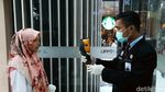 Cegah Virus Corona, Pengunjung Mal di Cek Suhu Tubuh