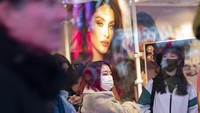 Sejak New York dinyatakan darurat masyarakat mempercepat pembelian persediaan barang, terutama masker. Foto: Dok. Xinhua/Li Muzi