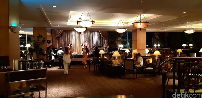 Cascade Lounge Hotel Mulia Jakarta