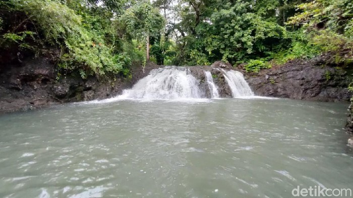 Air terjun mini
