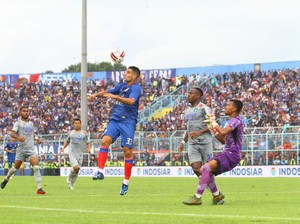 Arema FC Vs Persib: Diwarnai Tiga Penalti, Maung Bandung Menang 2-1
