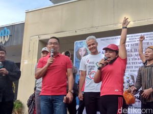 Di Bandung, Ridwan Kamil-Ganjar Kampanyekan Gaya Hidup Sehat Cegah Corona