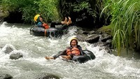 Wahana wisata yang dirintis 2016 itu menyajikan suasana alam khas pedesaan. Berjarak 20 kilometer dari pusat Kota Klaten, arahkan kendaraan Anda ke arah utara menyusuri jalan Klaten-Karanganom lalu ke jalan Karanganom-Janti hingga menemui Desa Karanglo (Foto: Achmad Syauqi/detikcom)