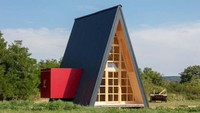 Grand Cabin yang indah ini dibuat oleh Hello Wood, terletak di dekat Csoromfolde, Hongaria. Istimewa/Inhabitat.