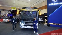 Ini bus-bus yang dipamerkan di booth Adiputro dalam ajang GAIKINDO Indonesia International Vehicle Expo (GIICOMVEC) 2020.