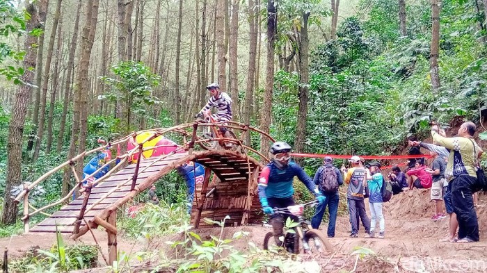 Balap Sepeda