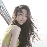 Salah satunya, ia pernah mewakili Indonesia di forum internasional seperti Sunburst Youth Camp 2014 di Singapura dan International Community Development & Leadership Summit 2013 di India. Foto: Instagram @ayusarasw