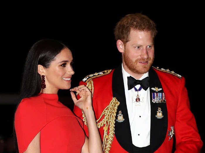 LONDON, ENGLAND - MARCH 07: Prince Harry, Duke of Sussex and Meghan, Duchess of Sussex arrive at the Royal Albert Hall on March 7, 2020 in London, England. (Photo by Eddie Mulholland-WPA Pool/Getty Images)