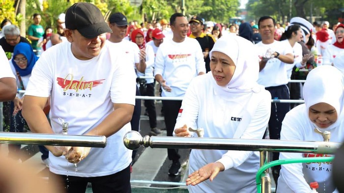 Gubernur Khofifah Hadapi Virus Corona dalam Gerakan Jatim Sehat