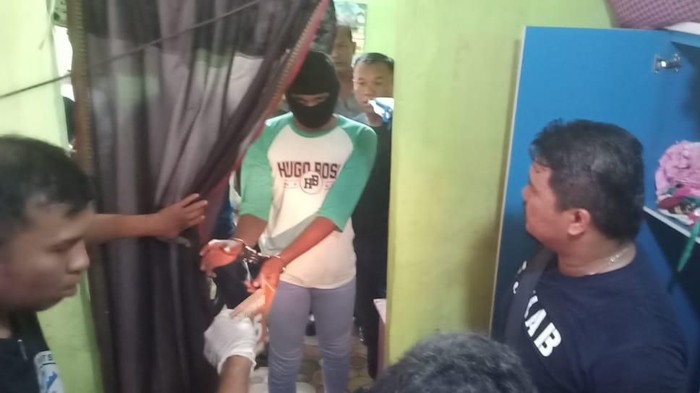 Rekonstruksi kasus siswi MTs ditemukan tewas tanpa celana.