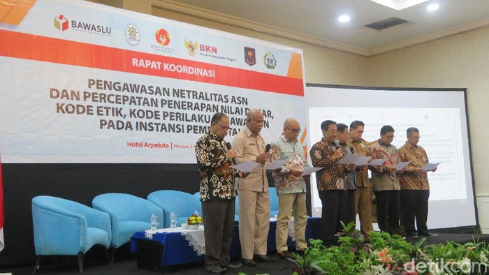Rapat Koordinasi Pengawasan Netralitas ASN pada Pilkada Serentak 2020 di Makassar