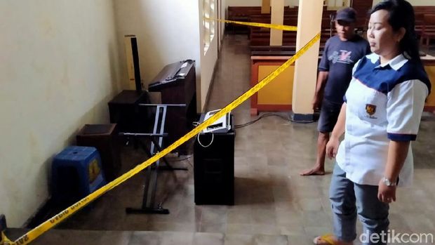 Kebangetan! Pasangan Ini Curi Kibor Gereja Katolik di Kulon Progo