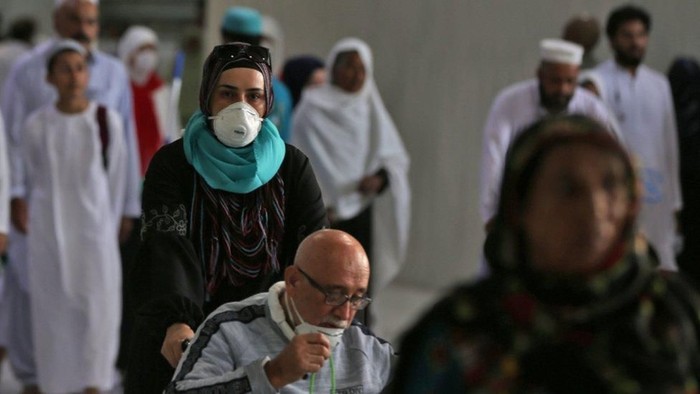 Virus corona: Arab Saudi tutup semua sekolah, karantina kawasan timur penghasil minyak