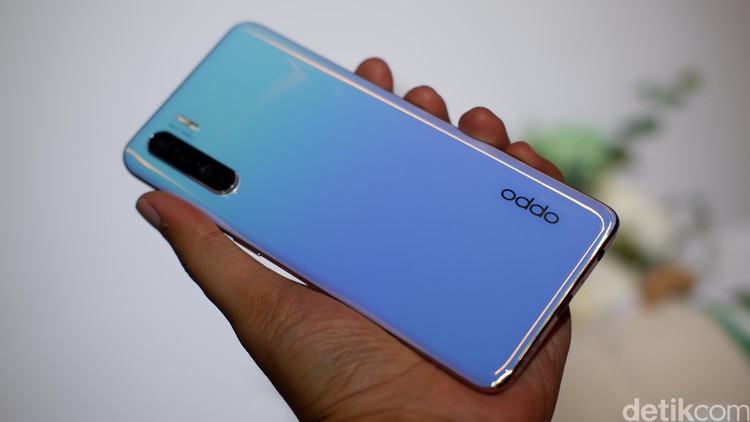 Oppo Reno3