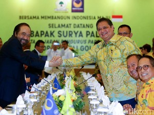 Ironi 3 Menteri Jokowi Urus Parpol di Tengah Wabah Corona