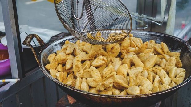  Resep  Bakso  Ayam  Kuah dan Goreng Ala  Rumahan 