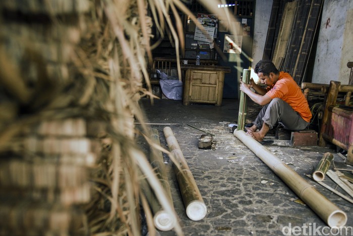 Pengrajin Bambu Masih Eksis di Jakarta