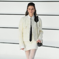 Koleksi terbaru Chanel fall 2020 di Paris Fashio Week, Paris, Prancis, Selasa [03/03/2020]. Photo by Pascal Le Segretain/Getty Images.