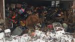 Penemuan Mobil Langka di Tumpukan Sampah