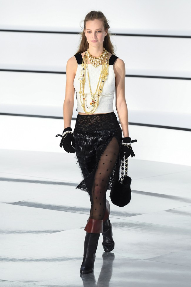 Koleksi terbaru Chanel fall 2020 di Paris Fashio Week, Paris, Prancis, Selasa [03/03/2020]. Photo by Pascal Le Segretain/Getty Images.