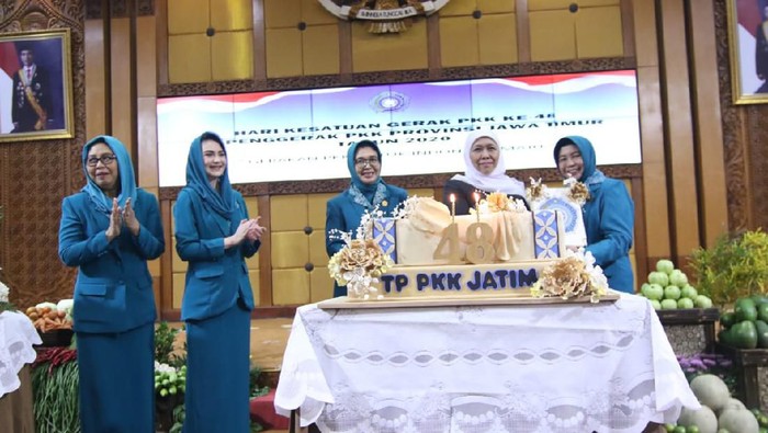 Gubernur Jatim Khofifah Indar Parawansa