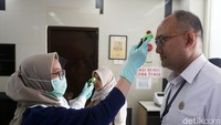 Pemeriksaan ini untuk mengantisipasi penyebaran virus corona di lingkungan Kementerian Koordinator Pembangunan Manusia dan Kebudayaan.