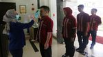Pemeriksaan Suhu Tubuh di Kemenko PMK