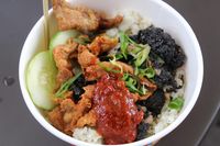Gaaram: Rice Bowl Ayam Goreng Batu Bara Sabetan Anak Presiden