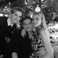 Brooklyn Beckham merayakan ulang tahunnya yang ke-21 bersama Nicola Peltz. Putra sulung Beckham itu merayakan ulang tahunnya dengan pesta mewah berbiaya mencapai 100 ribu poundsterling atau sekitar Rp 1,8 miliar. Foto: dok. Instagram