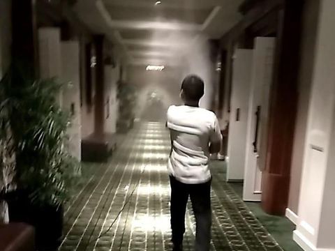 Bioskop Indonesia Semprot-semprot Cegah Virus Corona