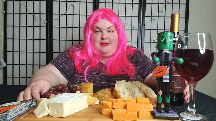 Food YouTuber