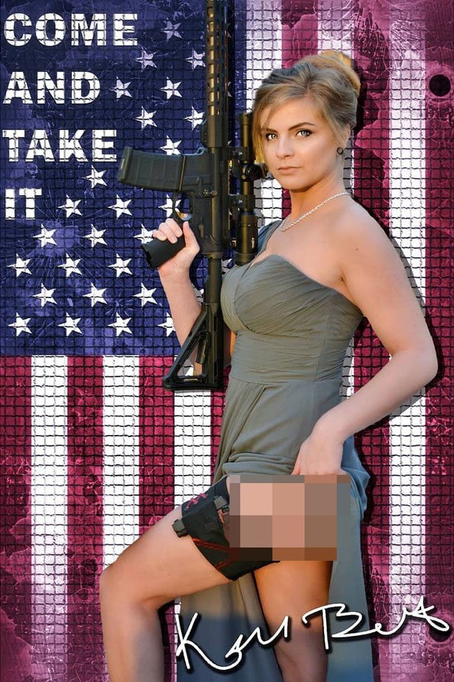 Kaitlin Bennett adalah seorang aktivis. Bukan aktivis yang memperjuangkan nasib lingkungan atau hak asasi kaum yang termarjinalkan, melainkan dia mengadvokasi soal kebebasan menggunakan senjata api di Amerika Serikat. Pemakaian senjata merupakan isu sensitif di negara adi kuasa tersebut karena banyaknya kekerasan bersenjata api atau gun violence. (Foto: Instagram@kait.meow)