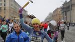 Ribuan Wanita Belarus Berlari di Hari Perempuan Internasional