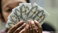 Harga emas batangan tersebut sudah termasuk PPh 22 sebesar 0,9%.