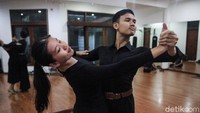 Dansa untuk olahraga biasa disebut dance sport. (Ari Saputra/detikHealth) 