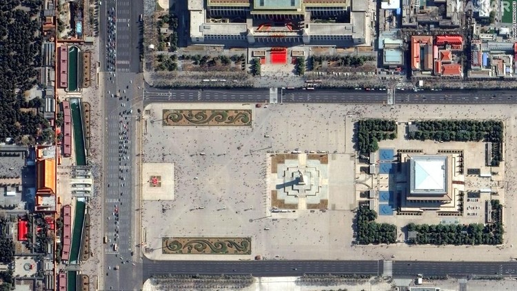 Foto Satelit Corona