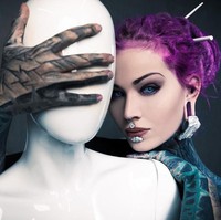 Mentato adalah kesempatan luar biasa untuk mengubah tubuhku, mengubah tingkat pengalamanku dan keseluruhan hidupku. Aku hanya mencoba untuk menjadi diriku sendiri, mencintai diriku sendiri, dan mengagumi diriku sendiri. Aku adalah karakter fiksiku sendiri, aku selalu begitu, tutur ibu anak satu itu. Foto: Instagram @anuskatzzz